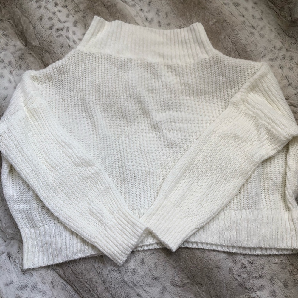 Exlura Off the Shoulder sweater